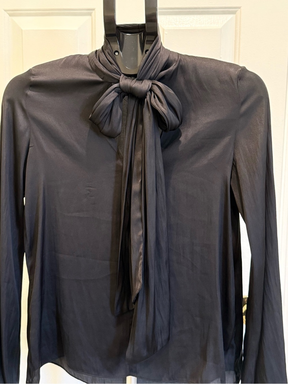 Zara Black Satin Tie-Neck Blouse🖤